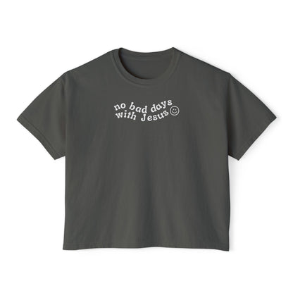 No Bad Days with Jesus - Women's Boxy Cropped T-Shirt